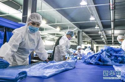 烏魯木齊:加緊生產防護用品